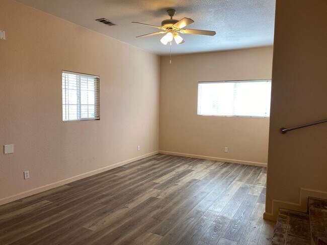 Foto del edificio - REDUCED!! 2 Bedroom 1 Bath Country Property!