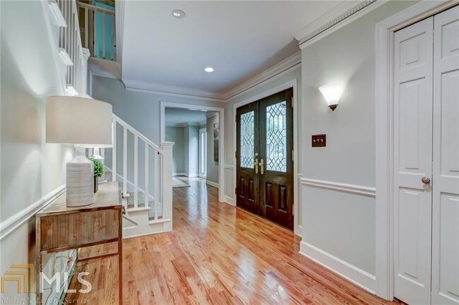 Foto del edificio - 487 Cambridge Way NE