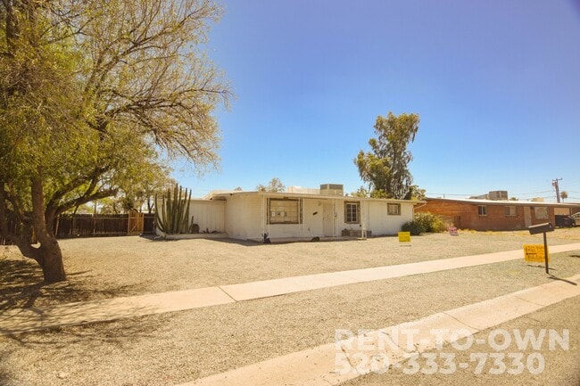Building Photo - 941 S Baylor Dr