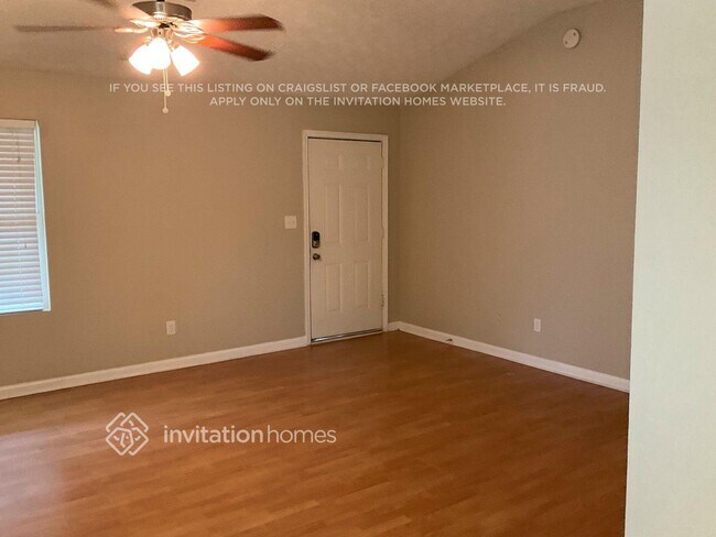 Foto del edificio - 785 Peeksville Rd