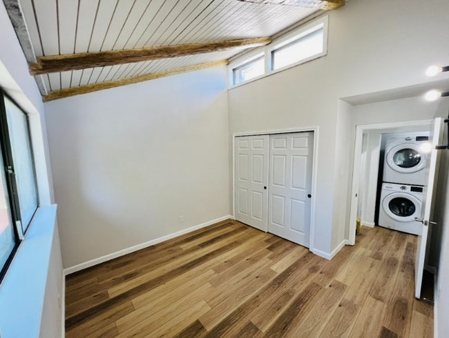 Building Photo - 5805 Boca Raton Blvd