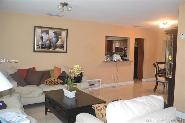 Foto del edificio - 151 NW 78th Ave