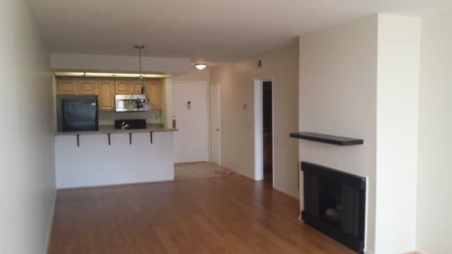 Interior Photo - Briarwood