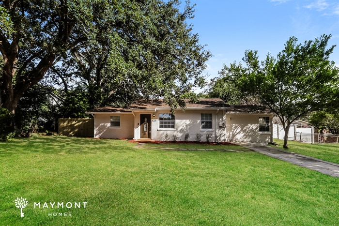 Primary Photo - 3220 Troy Ave