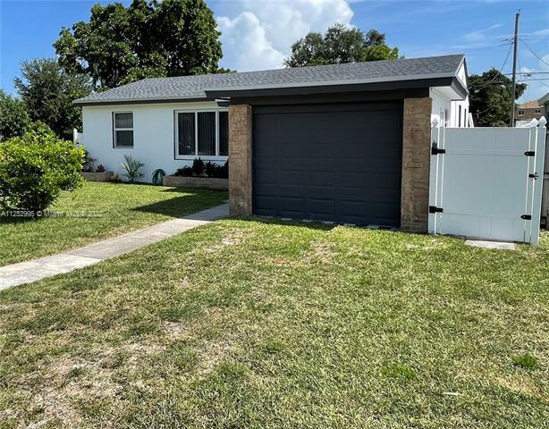 Building Photo - 2242 Taft St