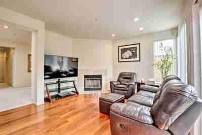 Building Photo - 218 Cerro Dr