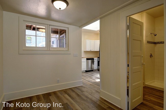 Foto del edificio - 1619 Bath St