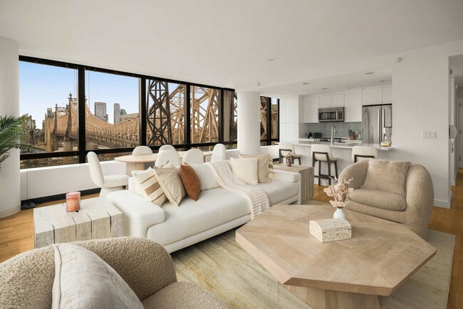 Building Photo - 1113 York Ave