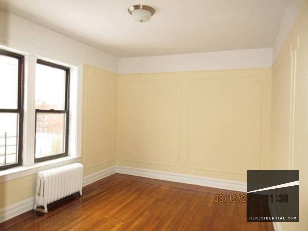 Building Photo - 4160 Bowne St
