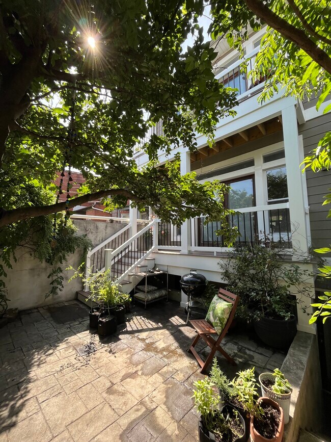 Foto del edificio - 113 R St NW