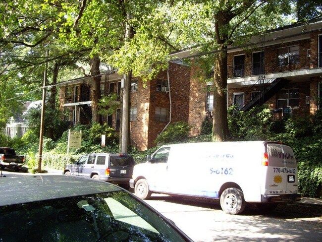 Building Photo - 828 Argonne Ave NE