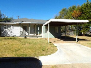 Building Photo - 2906 NW 19th St