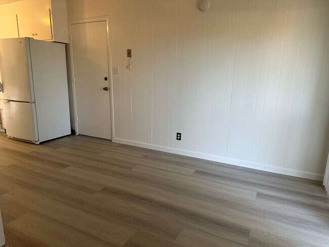 Foto del edificio - 3518 Clinton Ave