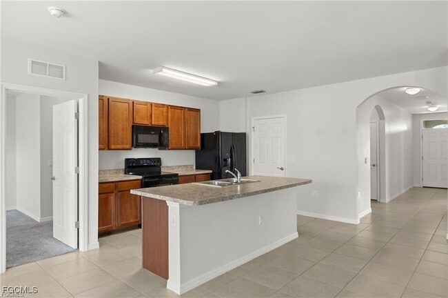 Building Photo - 3495 Acapulco Cir