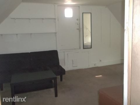Foto del edificio - 8 br, 3.5 bath House - 720 Arbor St 720 Arbor