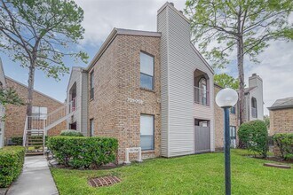 Building Photo - 2025 Augusta Dr