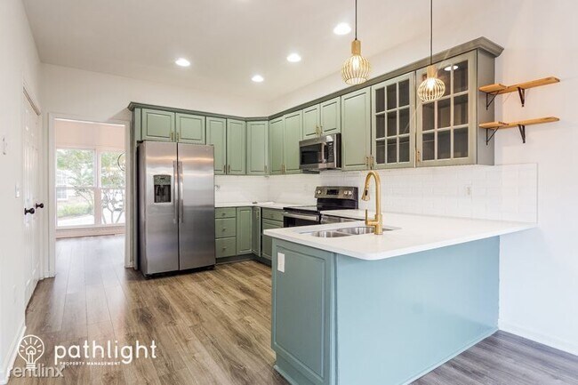 Foto del edificio - 4 br, 2 bath House - 2826 Seven Oaks Circl...