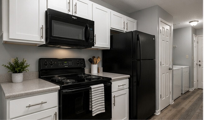 1BR, 1BA - 930SF - Kitchen - Valley View Estates