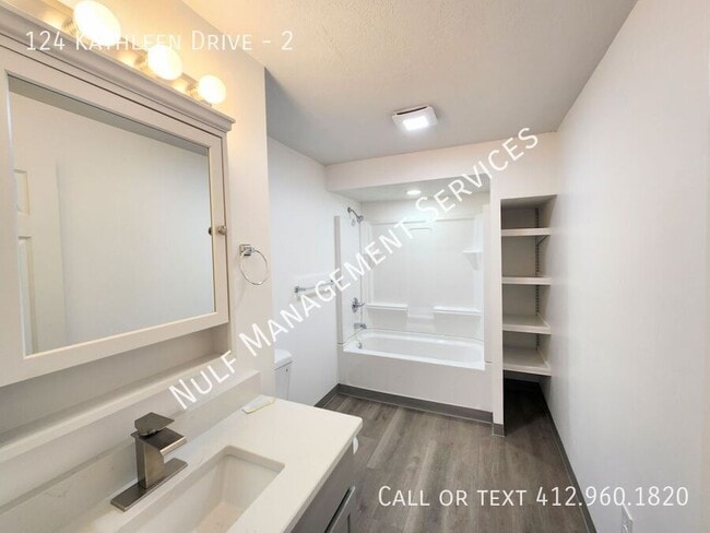 Building Photo - 124 Kathleen Dr