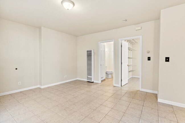 Foto del edificio - Bright Mosswood Studio Near BART and Kaiser