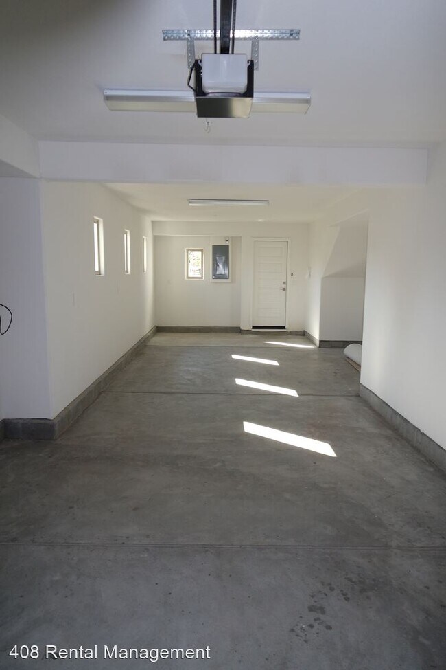 Building Photo - 2 br, 2.5 bath House - 122 Evandale Avenue