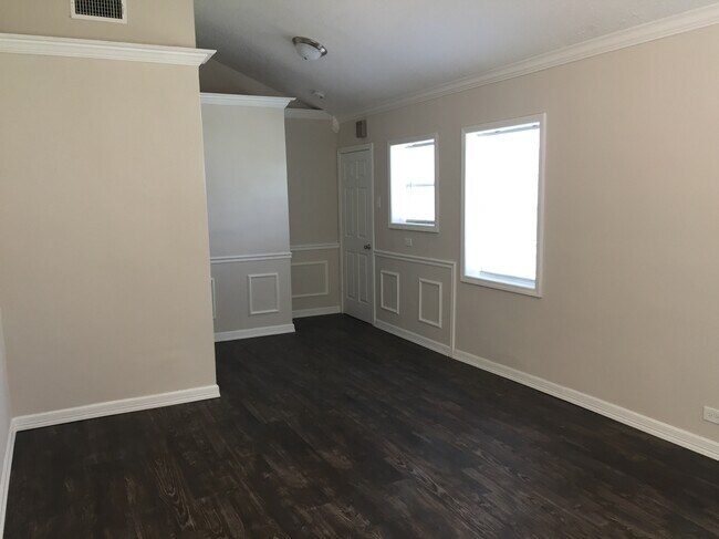 Sala de estar - 10211 Galway Dr