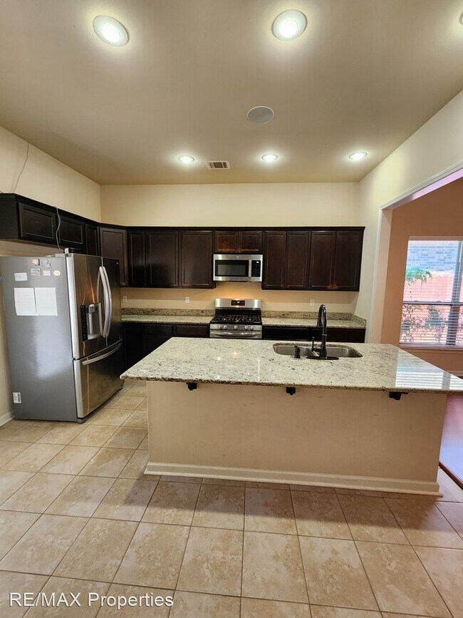 Building Photo - 4 br, 3 bath House - 16529 Gallion Drive