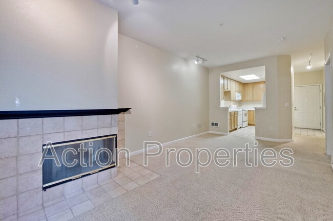 Building Photo - 2160 Santa Cruz Ave