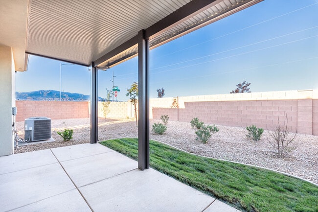 Building Photo - 2946 E Snowberry Dr