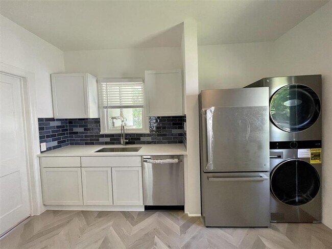 Foto del edificio - 5306 Avenue H