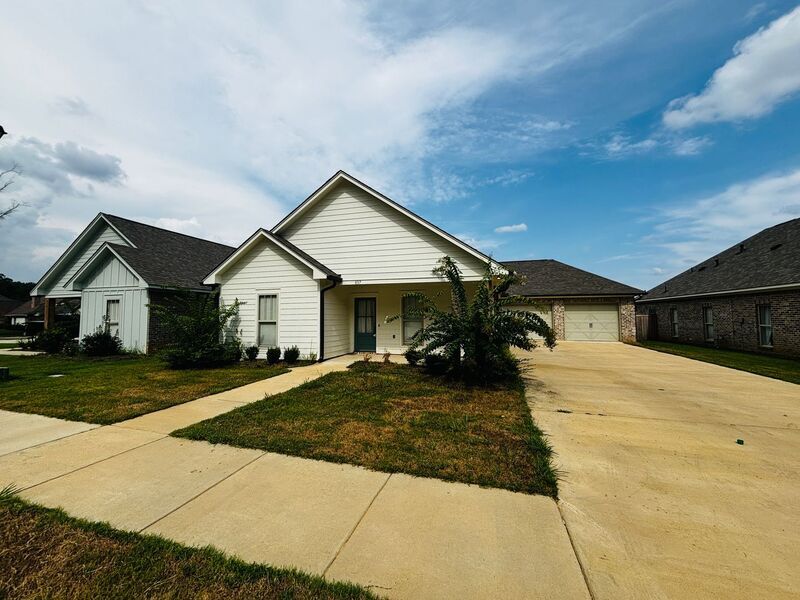837 Long Leaf Cir, Brandon, MS 39042 House Rental in Brandon, MS