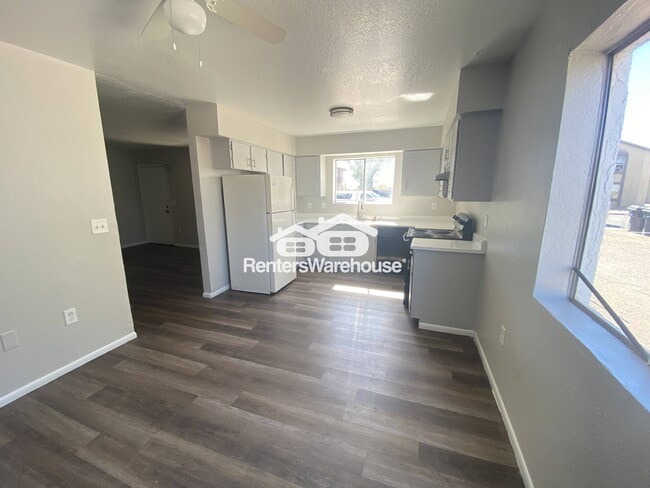 Building Photo - 3136 E Cicero St