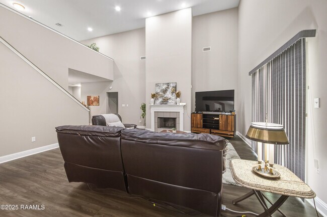 Foto del edificio - 213 E Peck Blvd