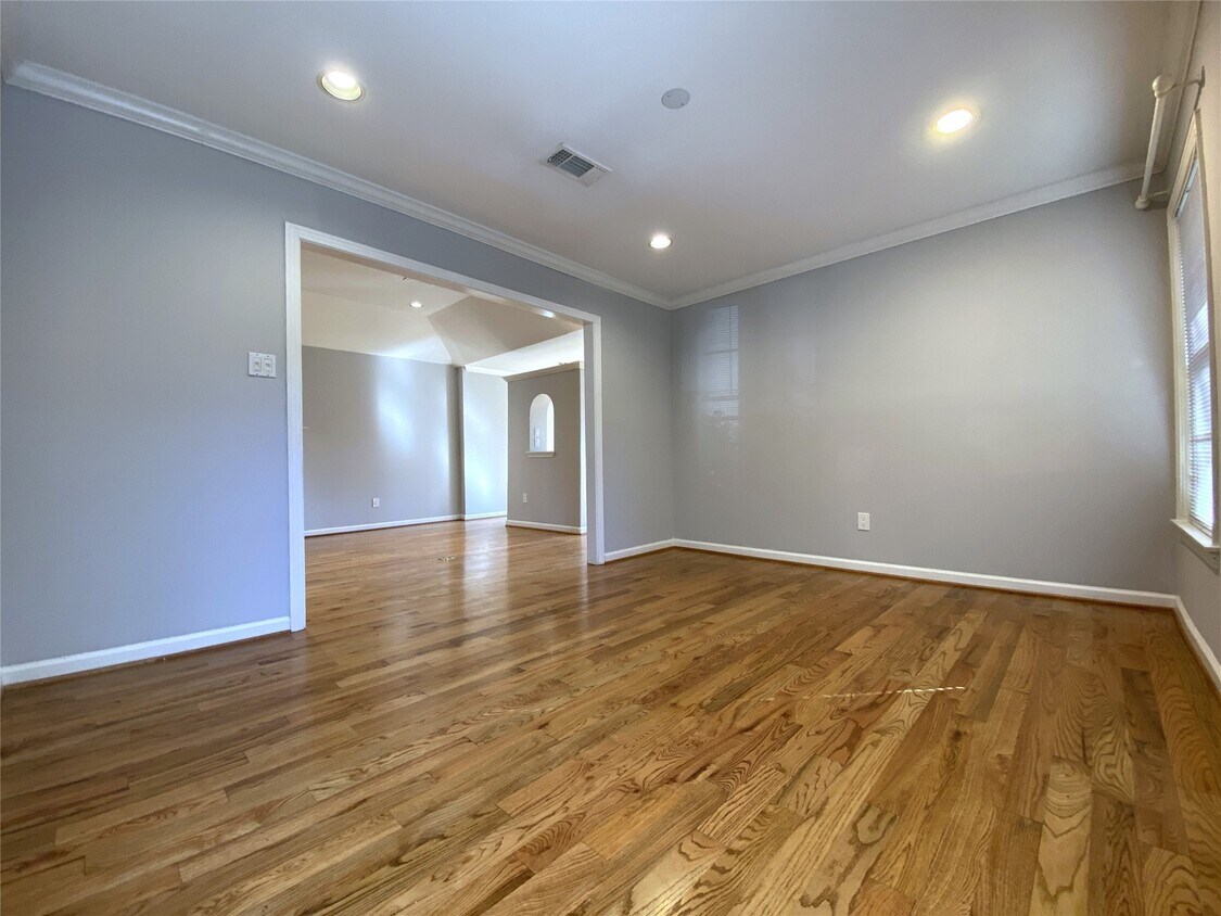 Foto del edificio - 3115 Glen Haven Blvd