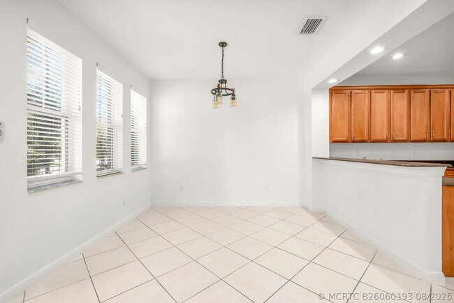 Building Photo - 650 Pacific Grove Dr