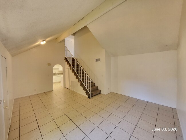 Foto del edificio - 4456 Buena Vista Dr