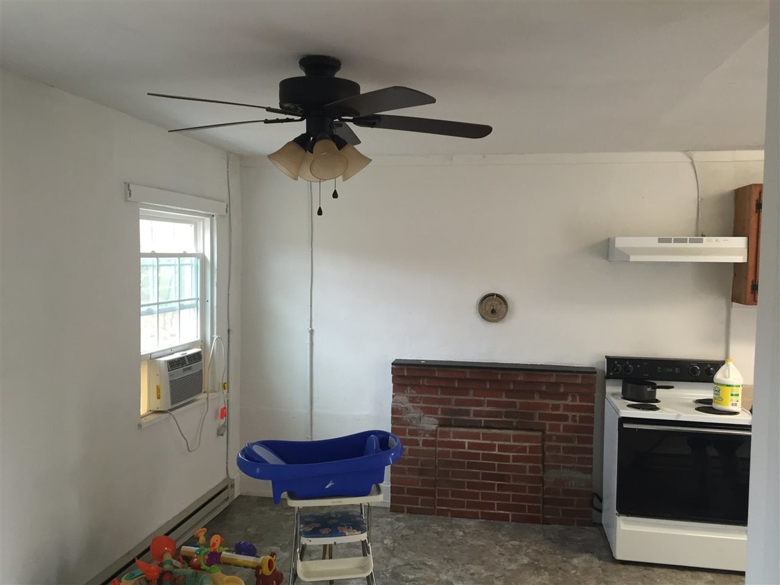 Building Photo - 1375 Arvon Rd