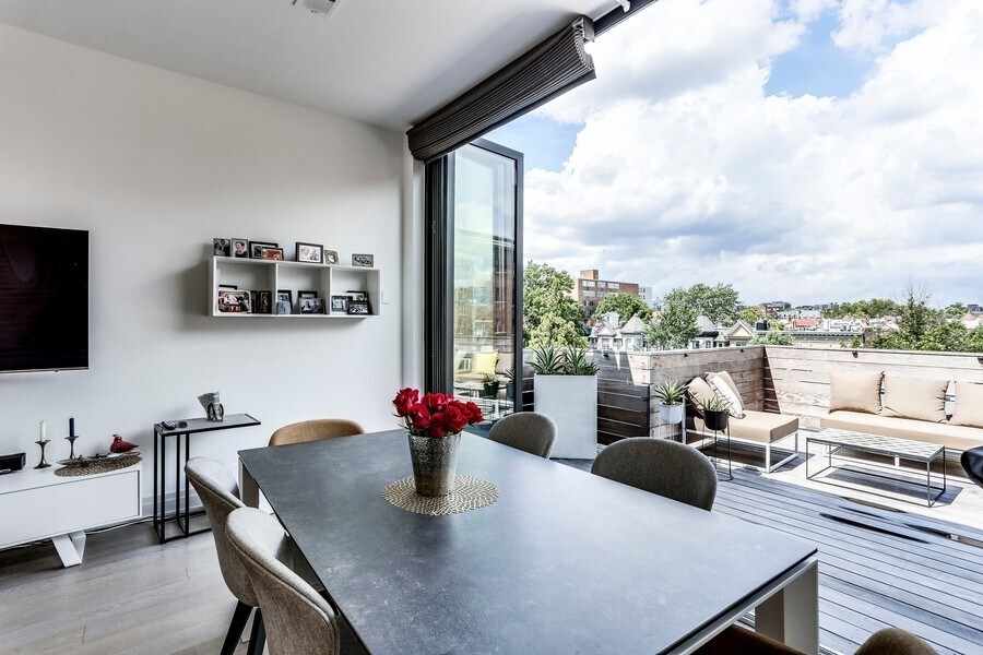 Foto principal - The Dreamiest Dupont Abode!