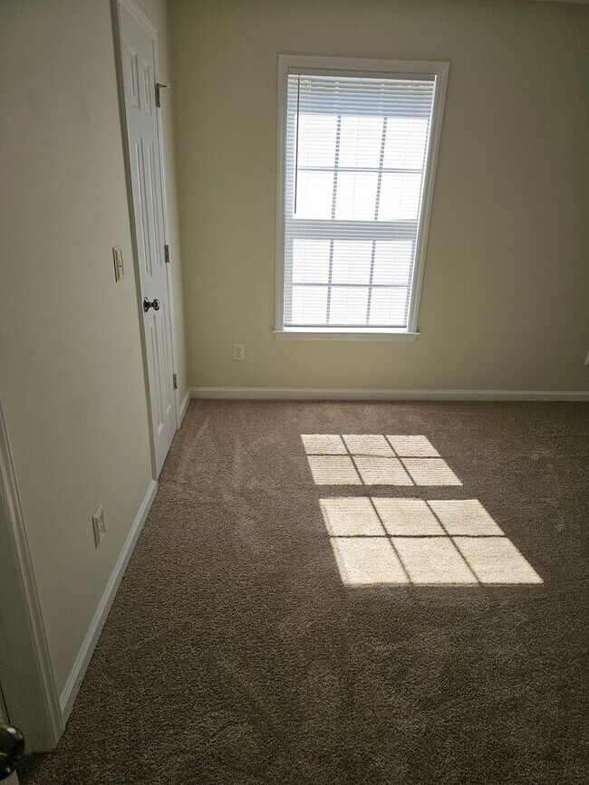 Foto del edificio - Ready to move in !!! 2 Beds 2 Baths!