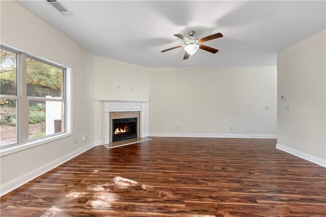 Building Photo - 204 Britt Dr