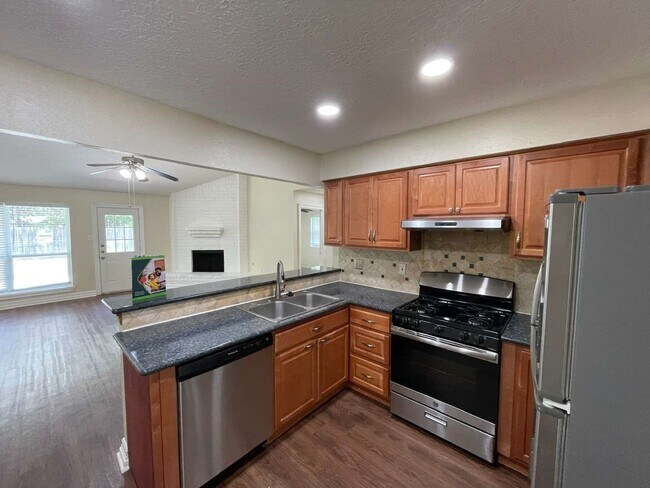 Foto del edificio - 9422 Chartermoss Cir