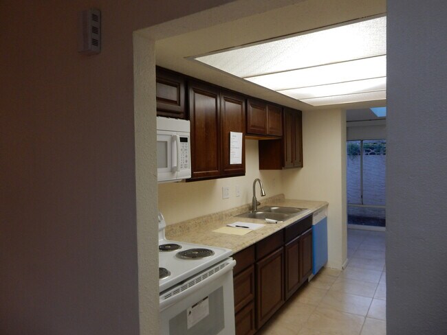 Foto del edificio - 7826 E Heatherbrae Ave