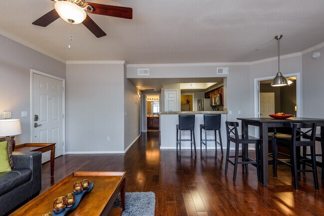 Foto del edificio - 15095 N Thompson Peak Pkwy