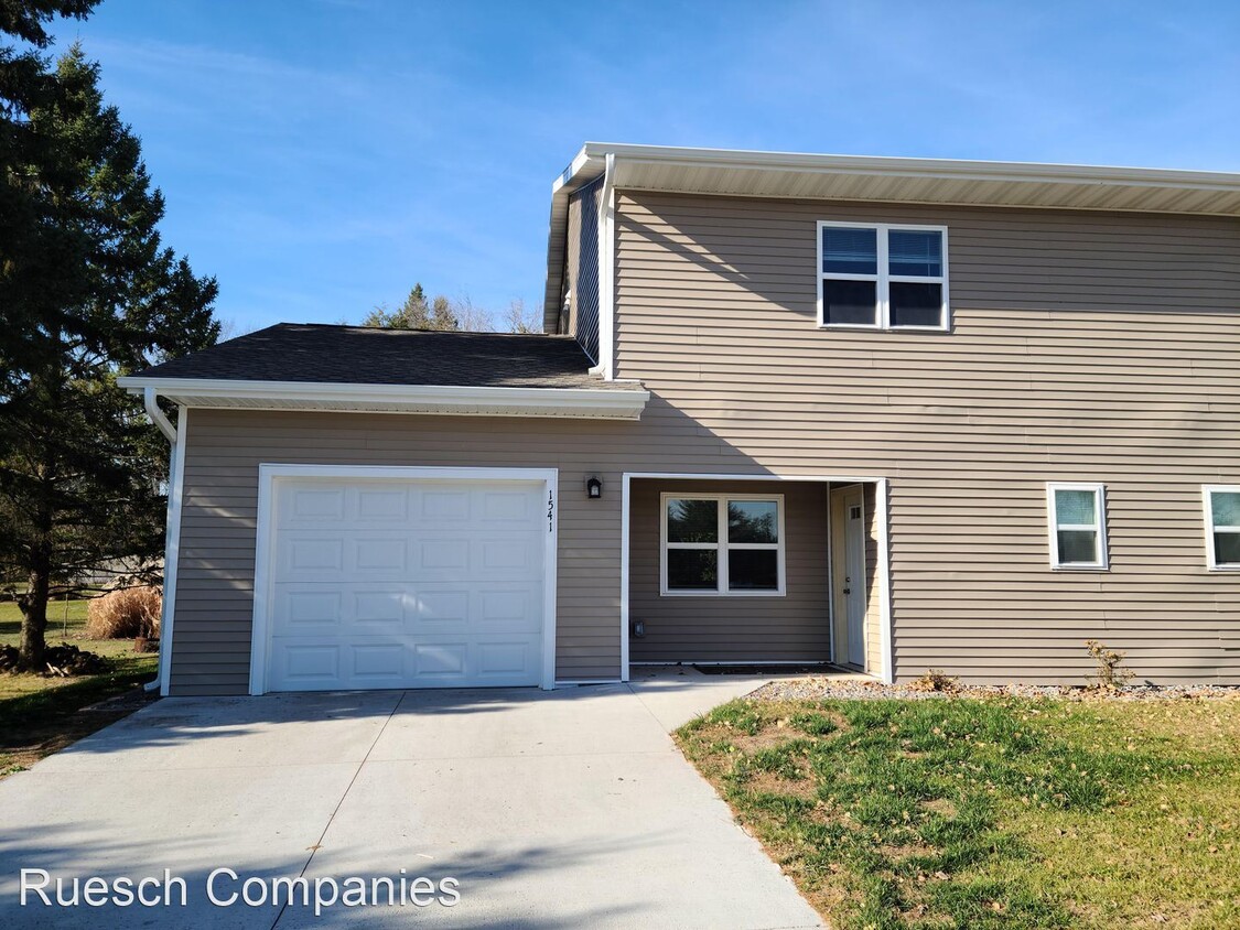 Primary Photo - 3 br, 2 bath House - 1541 29th Street North