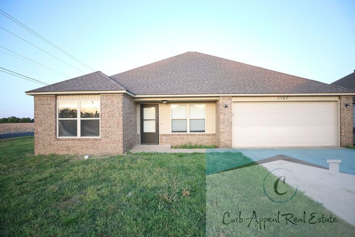Foto del edificio - Beautiful 4 bed, 2 bath home - Nettleton