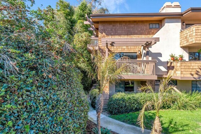 Foto del edificio - 8840 Villa La Jolla Dr