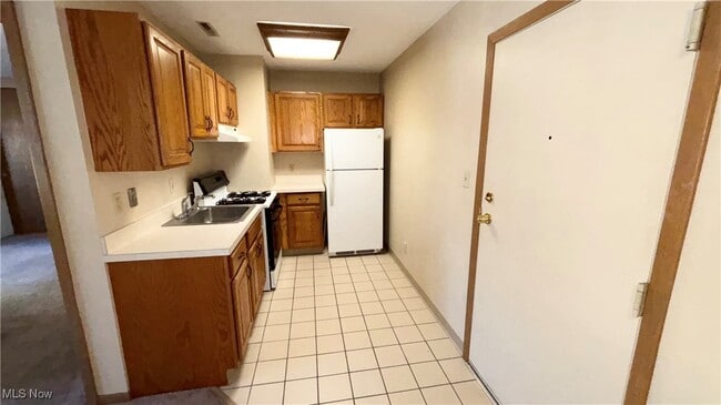 Foto del edificio - 25735 Lorain Rd