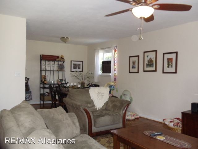 Building Photo - 3 br, 1.5 bath House - 8369 WOODY DRIVE