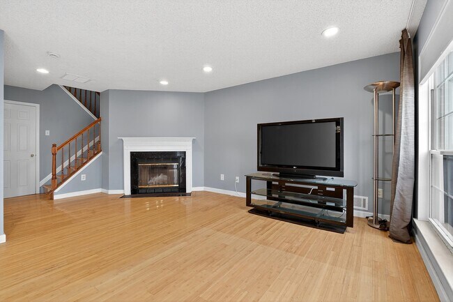 Foto del edificio - 144 Cherry St