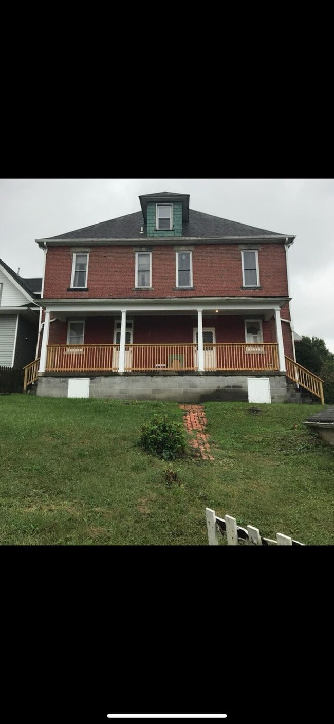 Building Photo - 310 Maryland Ave
